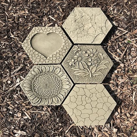 Set of 5 Insect drinkers/stepping stones Stone Garden Ornaments